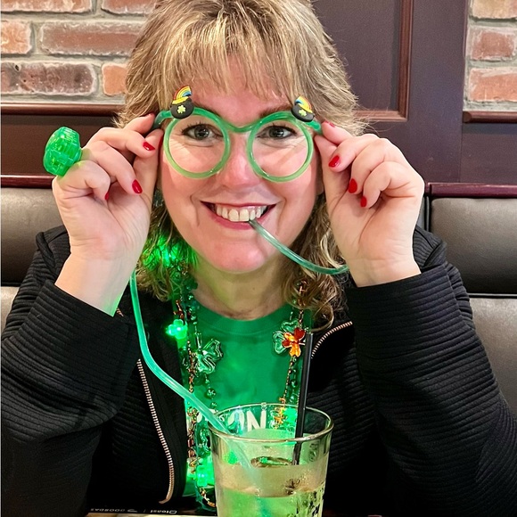 Meet your Posher, Cat - Picture 10 of 14